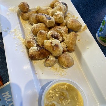 Mellow Mushroom - Bars Near Me - Branson, Missouri