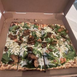Spinach & Pesto Lavash Pizza Spinach & Pesto Lavash Pizza