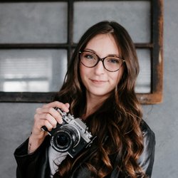 Hannah And Camera