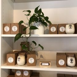 Newport’s Naturals - Wonderful handmade vegan candles, soaps, lotions and essential oils.