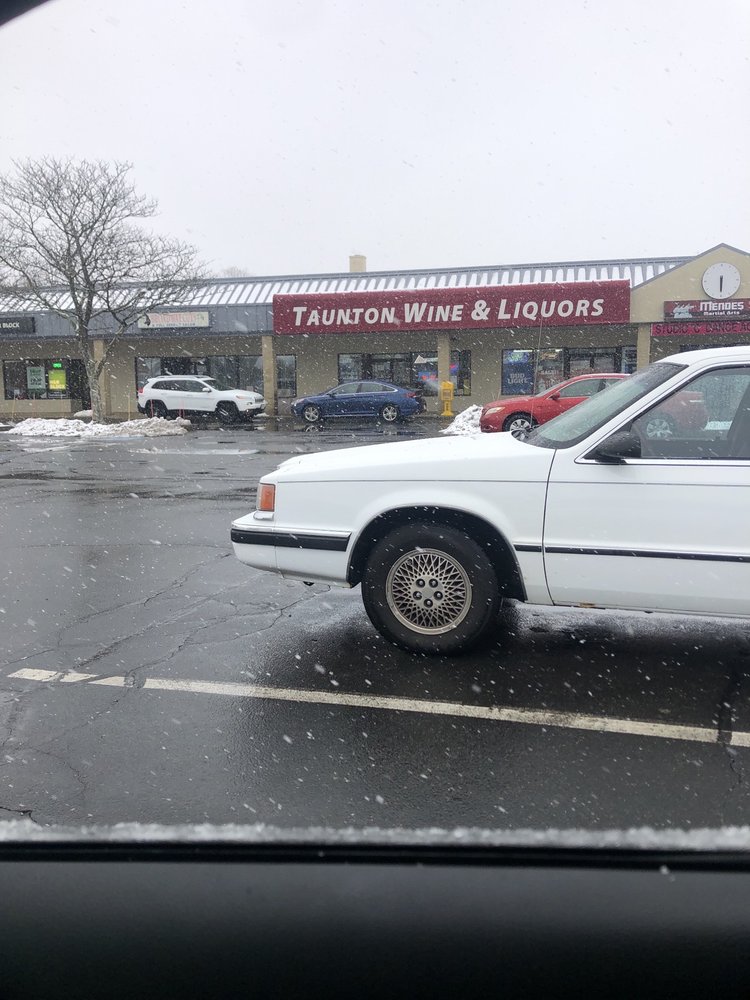 TAUNTON WINE & LIQUORS Updated September 2024 239 Broadway, Taunton