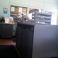 Auto-Lab - Lobby area