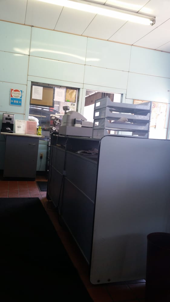 AUTOLAB Updated April 2024 2800 Grand Ave, Des Moines, Iowa Car