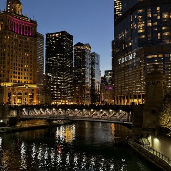 Chicago Riverwalk - Landmarks & Historical Buildings Near Me - Chicago, Illinois
