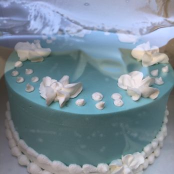 Baskin-Robbins - Petals & Pearls Cake - Ice Cream & Frozen Yogurt Near Me - Torrance, California