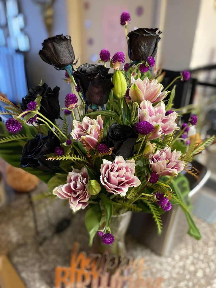 ALLEN’S FLOWER MARKET LOS ANGELES Updated September 2024 100