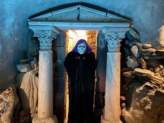 Wing's Castle by null