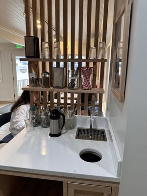 Sea Level Bakery + Coffee by null
