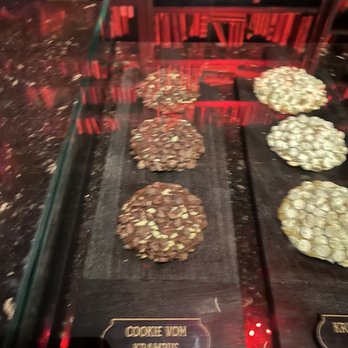 Gideon's Bakehouse - Bakeries Near Me - Lake Buena Vista, Florida