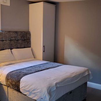 The Rusty Mackerel - Bedroom - Pubs Near Me - Carrick, DL