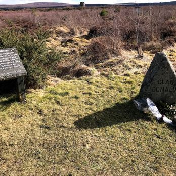 Culloden Battlefield Visitor Centre - Clan Donald stone - Visitor Centers Near Me - Highland, HLD