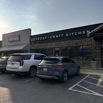 Peaceful Side Social - Breweries Near Me - Townsend, Tennessee