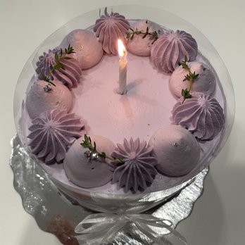 LA LA Bakeshop - Bakeries Near Me - Scarborough, Ontario