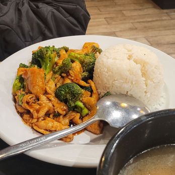 Bao Dumplings & Bao Tea - Chicken and broccoli. A few steps above your average takeout spot. - Bubble Tea Near Me - Hazlet, New Jersey Bao Dumplings & Bao Tea - Chicken and broccoli. A few steps above your average takeout spot. - Bubble Tea Near Me - Hazlet, New Jersey