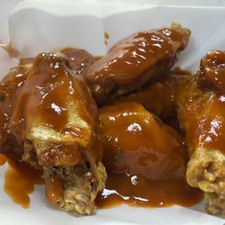 Jus1More Sports Bar & Grill - Jus 1 Sauce Wings