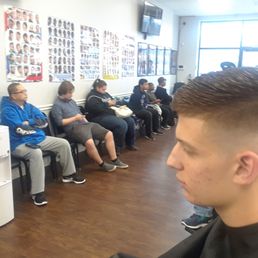 5-STAR Cuts Barber Shop 2125-Starmount Pkwy Chesapeake