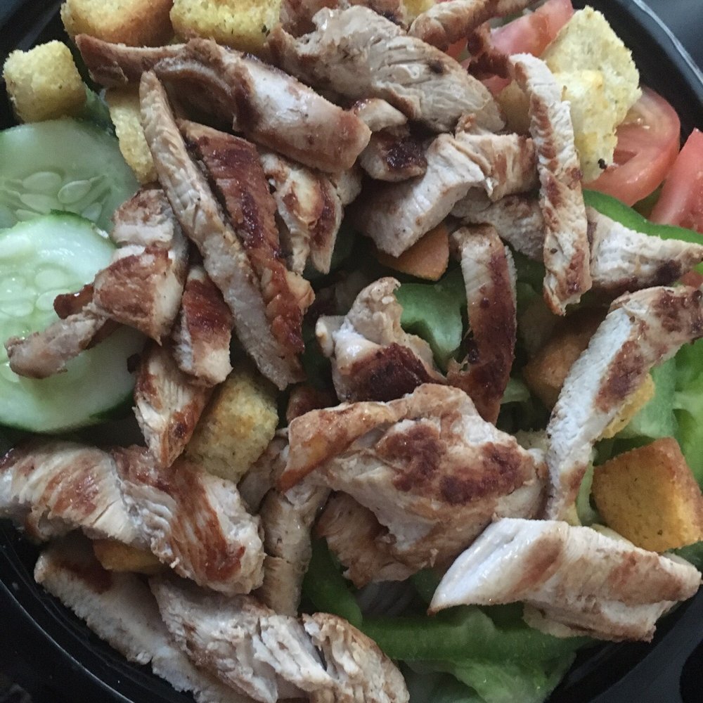 Paisano's Pizza - Grilled Chicken Salad - Pizza Near Me - Falls Church, Virginia