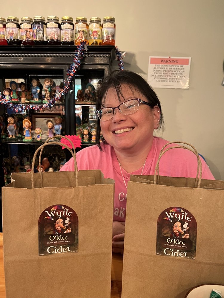 WYILE CIDER BARN Updated October 2024 3757 Thomas Ln, Sevierville