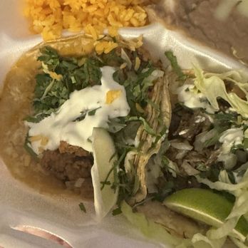 Spicy Taco - Ordered tacos with just lettuce, cheese, tomatoes and sour crème thru DoorDash. All the tacos had cilantro and onions - Tacos Near Me - Chicago, Illinois