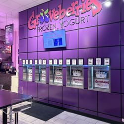 GrooveBerries Frozen Yogurt