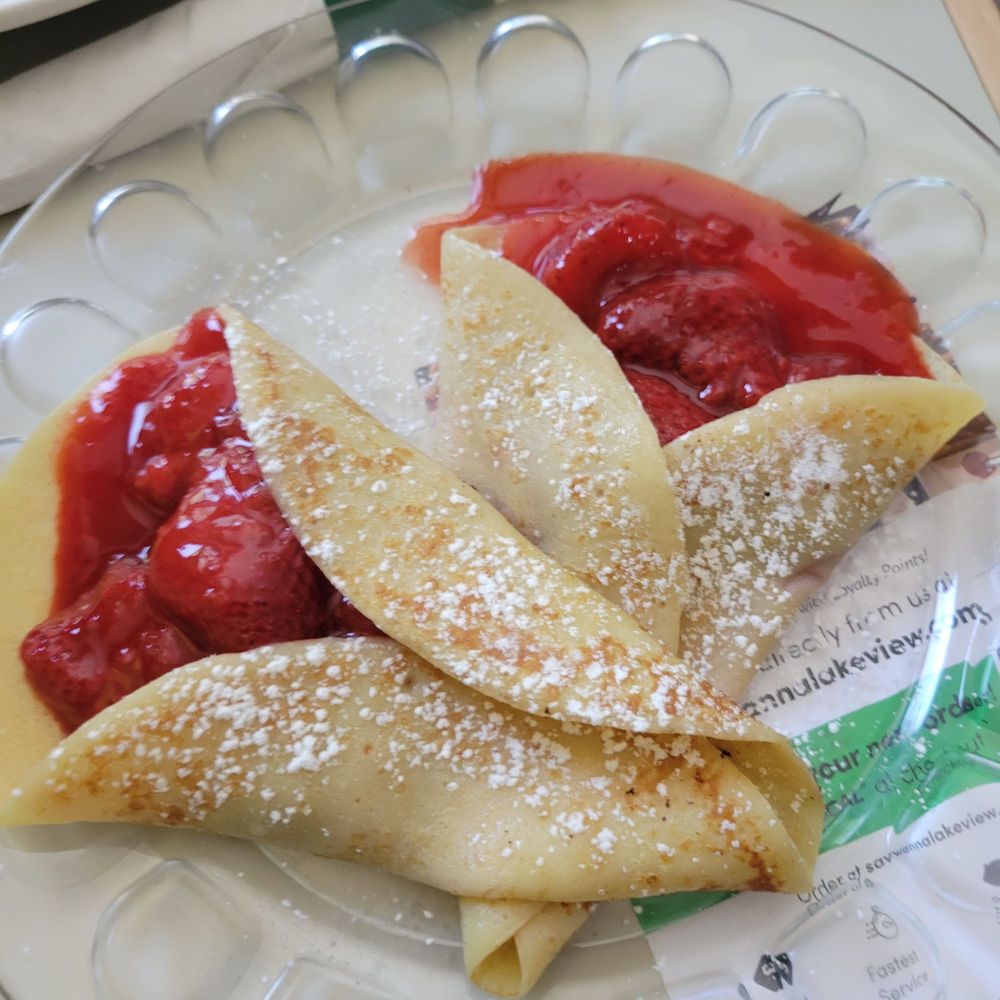 Savanna Restaurant Lakeview  - Strawberry crepe - Breakfast & Brunch Near Me - Chicago, Illinois