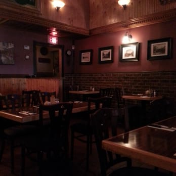 Faraday's Of Smithtown - Pubs Near Me - Smithtown, New York