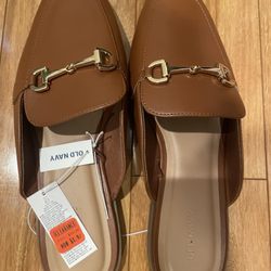 Old Navy - Work shoes for under $10
