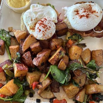 Monica's Livermore - California Benedict - Breakfast & Brunch Near Me - Livermore, California Monica's Livermore - California Benedict - Breakfast & Brunch Near Me - Livermore, California
