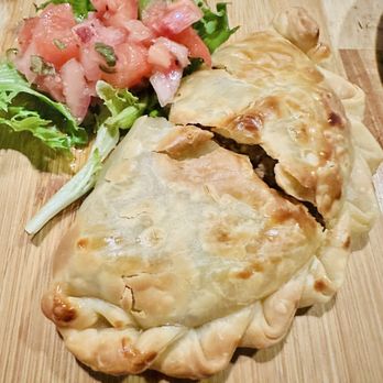 Del Sur Artisan Eats - Steakhouses Near Me - Saint Simons Island, Georgia