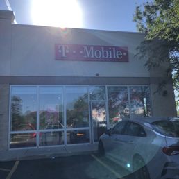 Exterior photo of T-Mobile - Homewood, Illinois Exterior photo of T-Mobile - Homewood, Illinois
