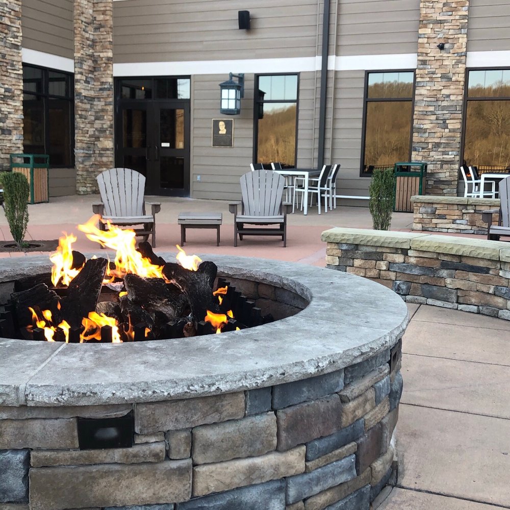 Stonewall Resort - Outdoor fire pit - Hotels Near Me - Roanoke, West Virginia