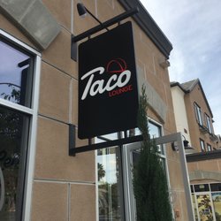 Taco Lounge - Outside