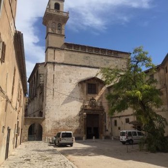 Monasterio de Santa Clara - Side View - Churches Near Me - Palma de Mallorca, PM