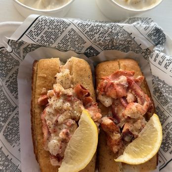 Lobster West - Lobster Roll | Mac & Cheese - Seafood Near Me - Encinitas, California Lobster West - Lobster Roll | Mac & Cheese - Seafood Near Me - Encinitas, California