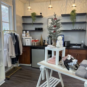 Stile Salon - tea bar - Hair Salons Near Me - Columbus, Ohio Stile Salon - tea bar - Hair Salons Near Me - Columbus, Ohio
