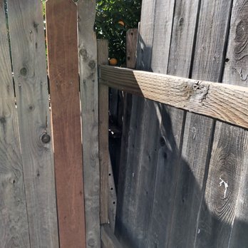 Homefixir Handyman - Broken fence - Handyman Near Me - Thousand Oaks, California Homefixir Handyman - Broken fence - Handyman Near Me - Thousand Oaks, California