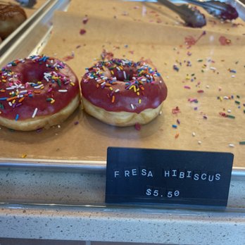 Doce Donut Co - Fresa & Hibiscus ($5.50) - Donuts Near Me - Seattle, Washington Doce Donut Co - Fresa & Hibiscus ($5.50) - Donuts Near Me - Seattle, Washington