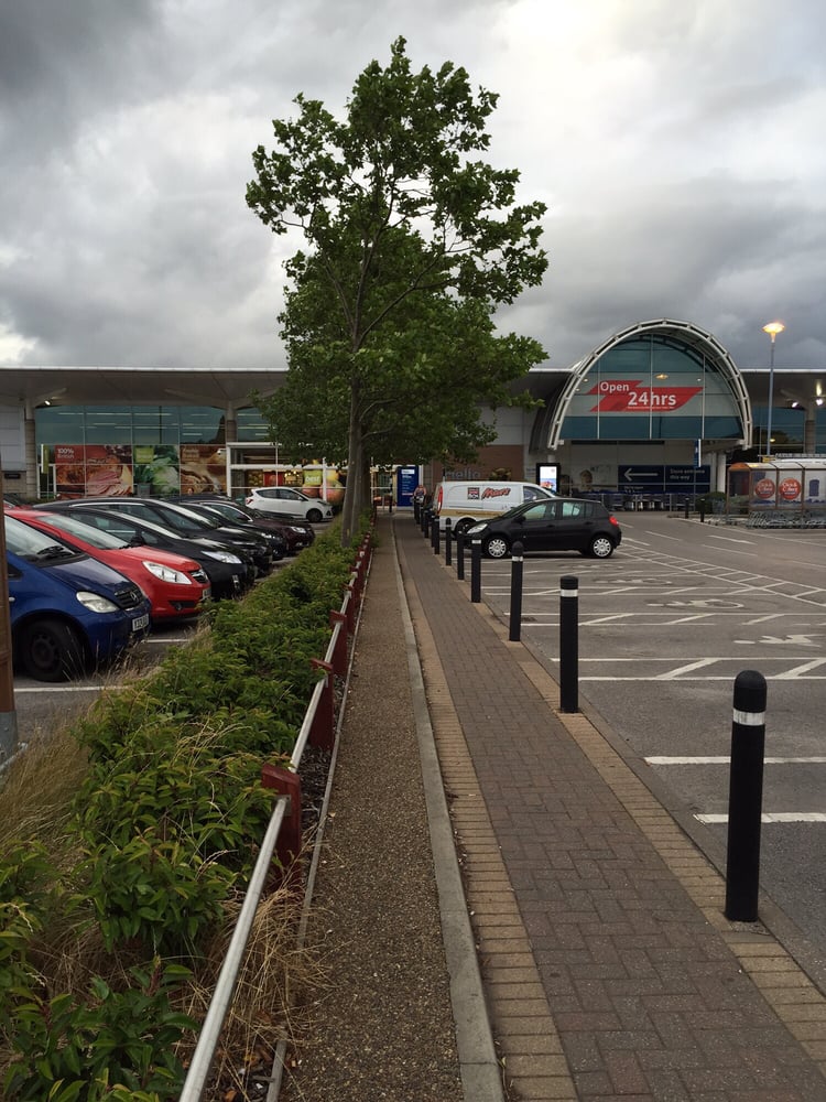 TESCO Updated April 2024 Peel Way, Bury, Greater Manchester, United