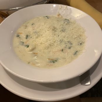 Olive Garden Italian Restaurant - Chicken and Gnocchi soup - Italian Near Me - Plano, Texas Olive Garden Italian Restaurant - Chicken and Gnocchi soup - Italian Near Me - Plano, Texas
