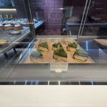 Bakerrae - Cafes Near Me - Toronto, Ontario