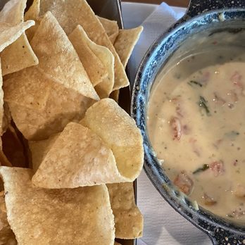 Z’Tejas - Nachos queso - Tex-Mex Near Me - Kyle, Texas