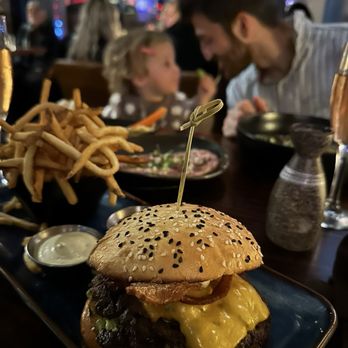 Indigo - Wagu burger - Cocktail Bars Near Me - San Francisco, California