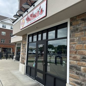Wilson's Bar & Grill - American Near Me - Hilliard, Ohio