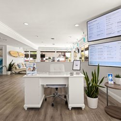 Hydration Room - Corona Del Mar