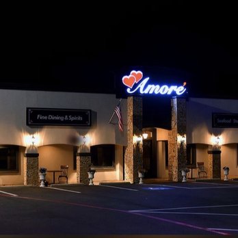 Amore Ristorante - Store front in the evening - Seafood Near Me - Montgomery, Texas
