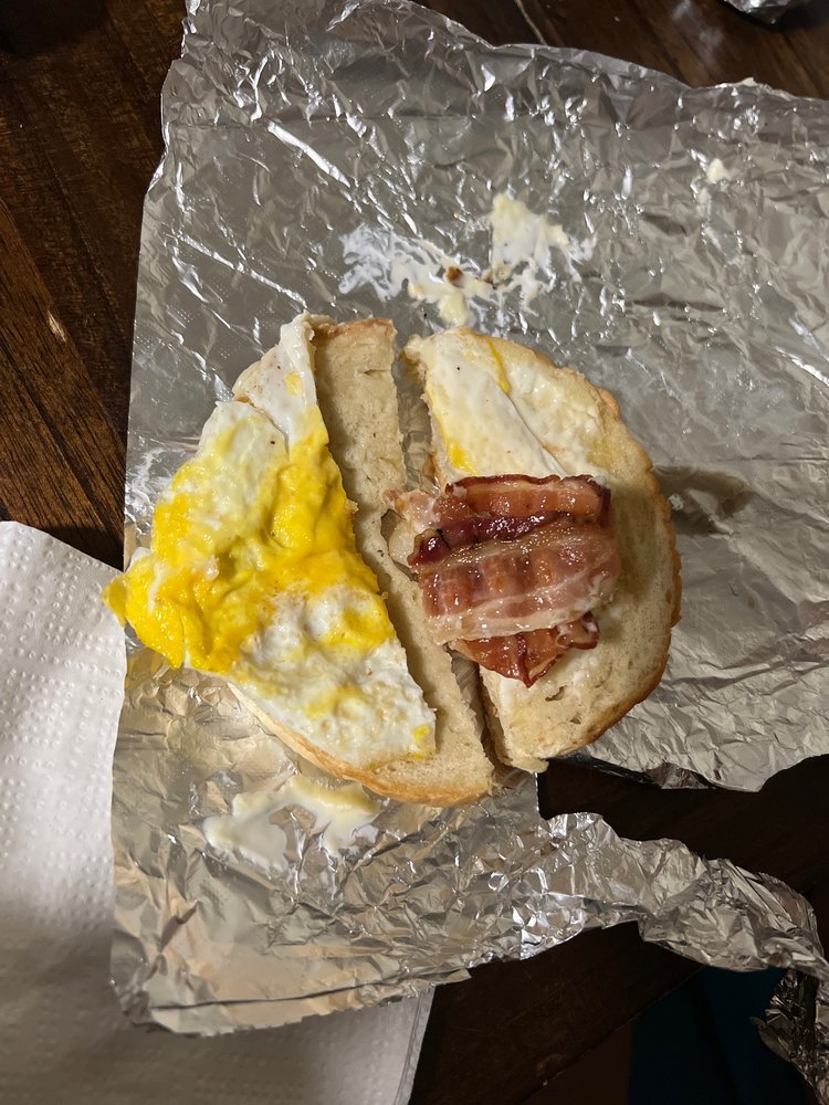 BELLEVUE BAGEL CAFE Updated October 2024 17 Photos & 34 Reviews