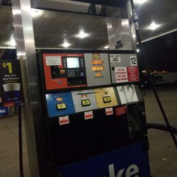 Luke's Gas Station - Wish we had this gas prices in California.