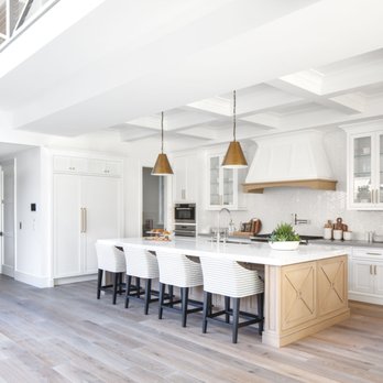Warren Christopher Fine Floor Coverings - 5/8" x 8", engineered with a 6mm wear layer - Flooring Near Me - Costa Mesa, California Warren Christopher Fine Floor Coverings - 5/8" x 8", engineered with a 6mm wear layer - Flooring Near Me - Costa Mesa, California