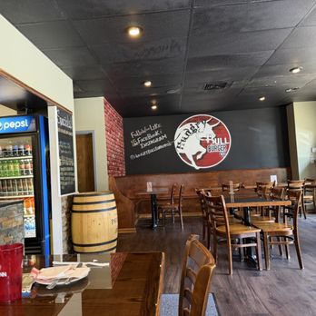 Hungry Bull Burger - Burgers Near Me - Plainville, Connecticut