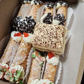 Giuseppina's Italian Bakery - Bakeries Near Me - South Windsor, Connecticut